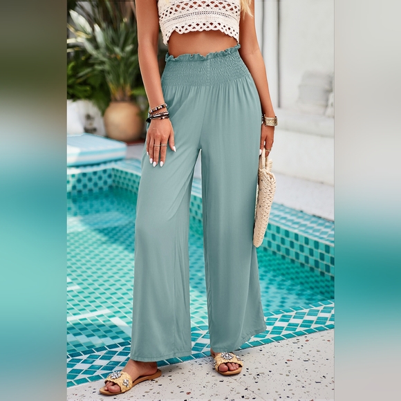 Smocked Wide Leg Pants with Pockets - Picture 3 of 7